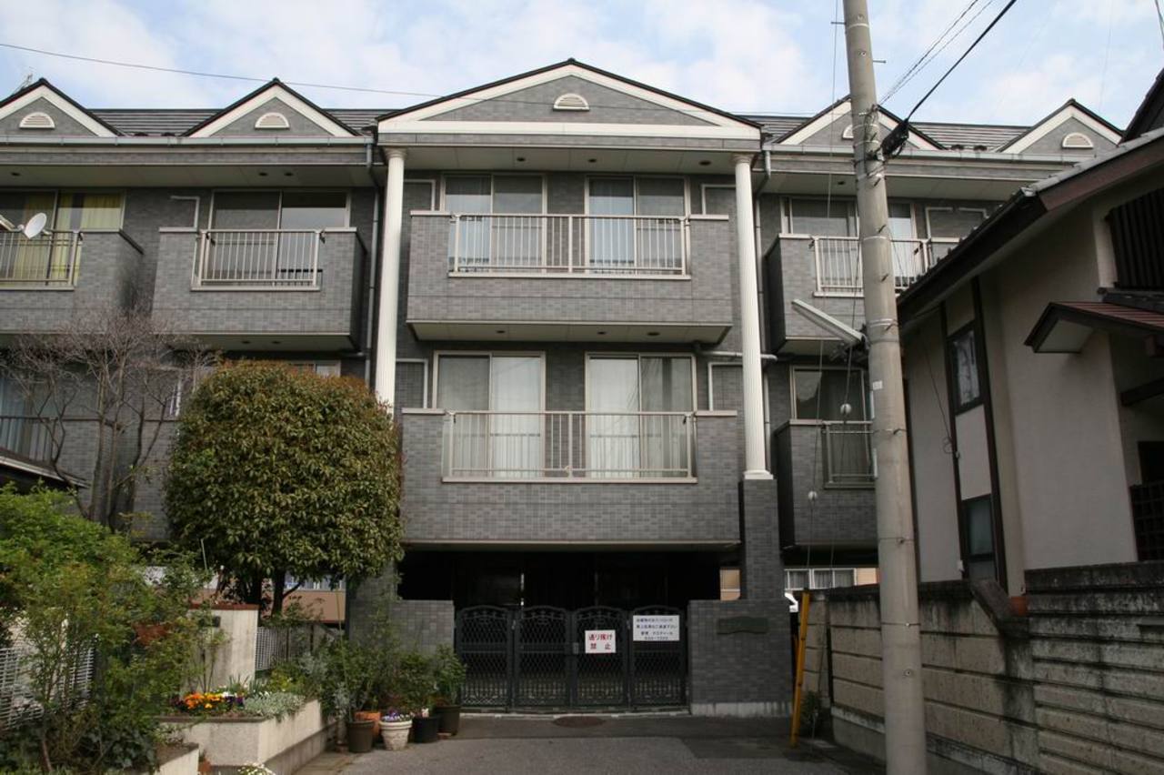 マンション（賃貸） アマリエンバ-ド