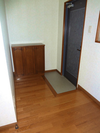 こちらが玄関 いつもキレイにしておくと風水的にもGOOD