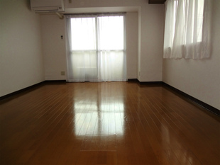 洋室10帖 西向き角部屋