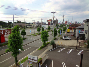 バルコニーからの眺め 気持ちい風も吹いてきた