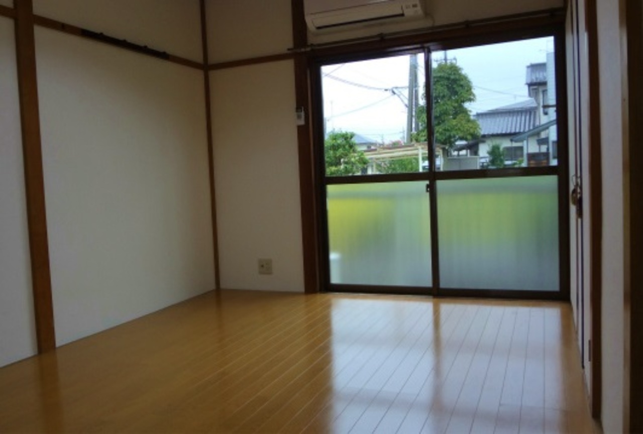 南向きで日当たりの良いお部屋ですよ