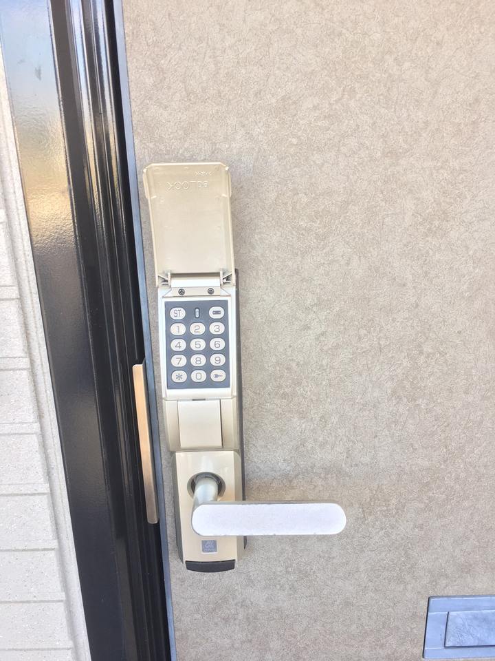 暗証番号で鍵いらずぅ～
