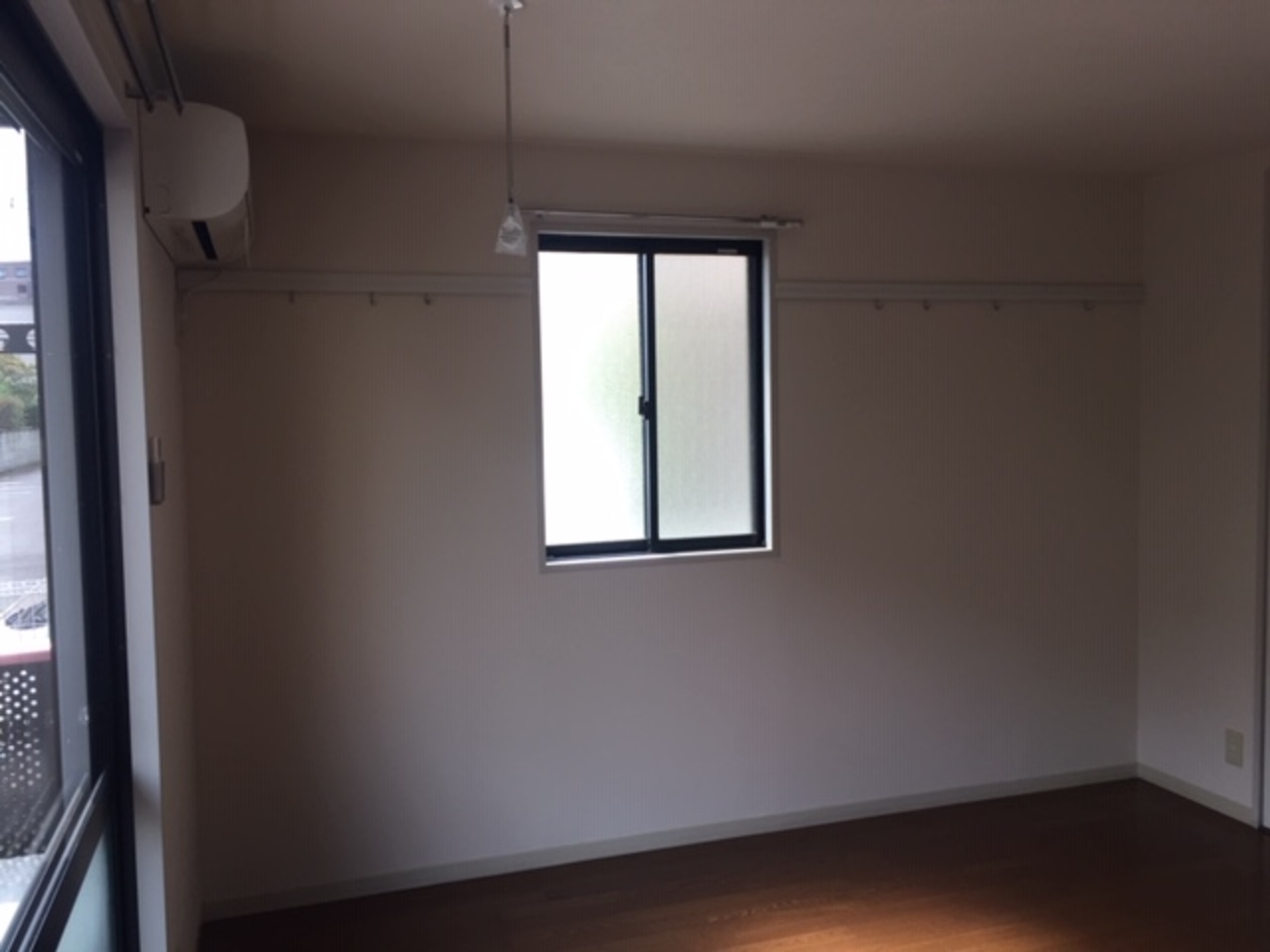 「角部屋」は窓が２ヶ所　光がタップリ差し込むわぁ～☀