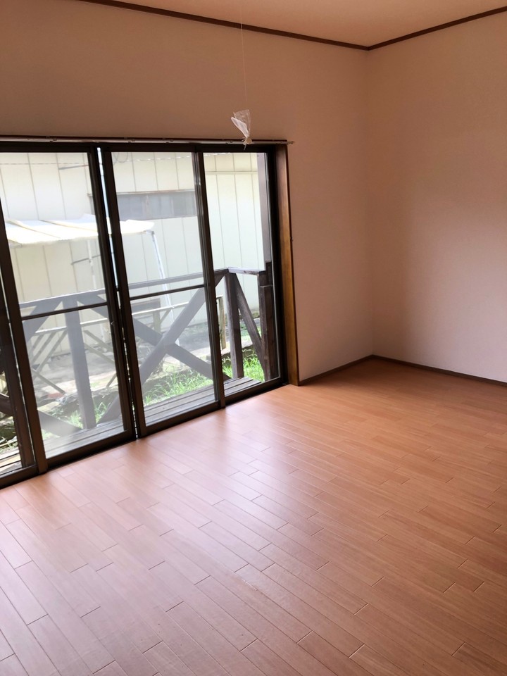 洋室９帖　広めのお部屋でこのお家賃