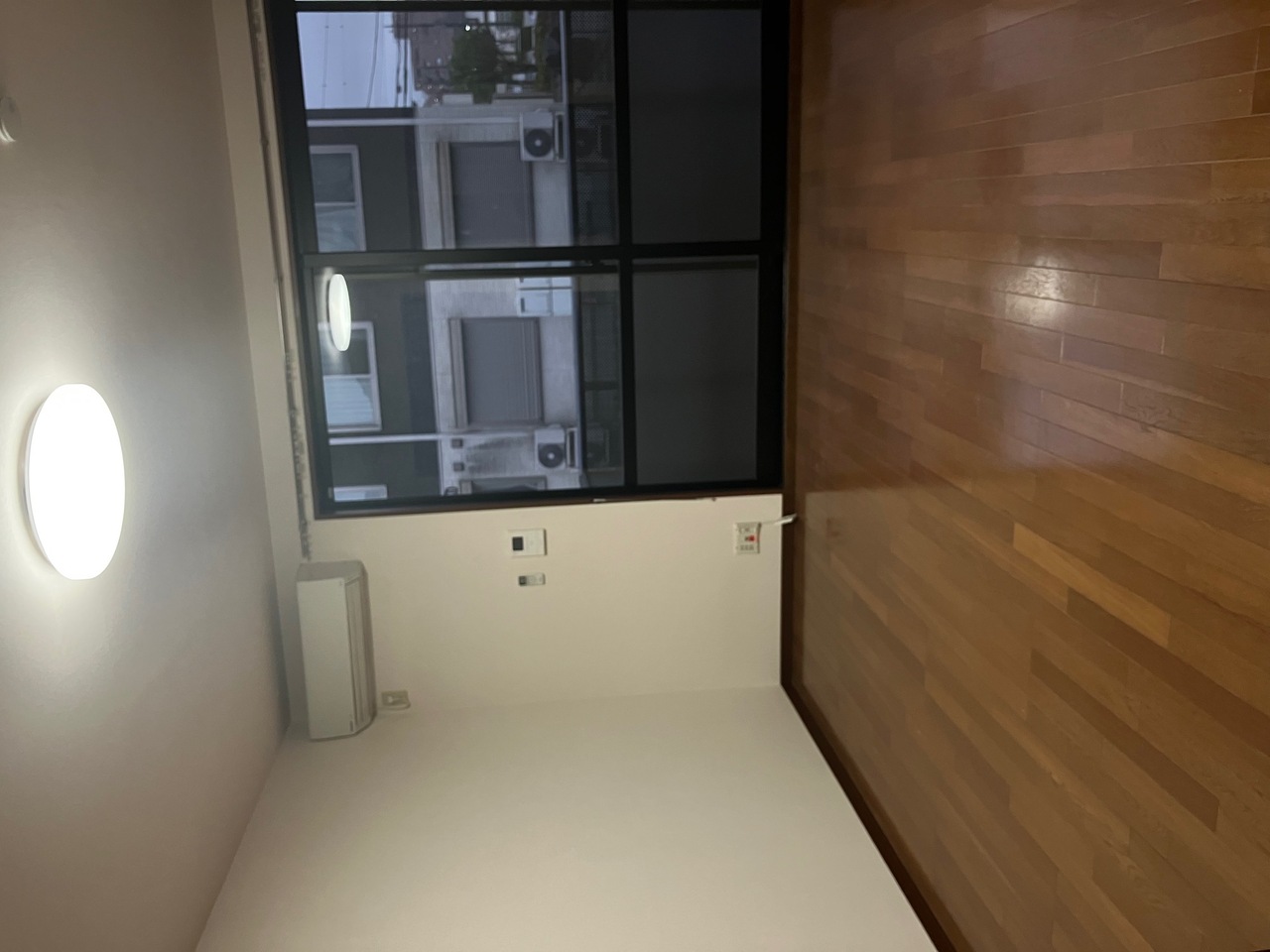 9.2帖の窓大き目のお部屋