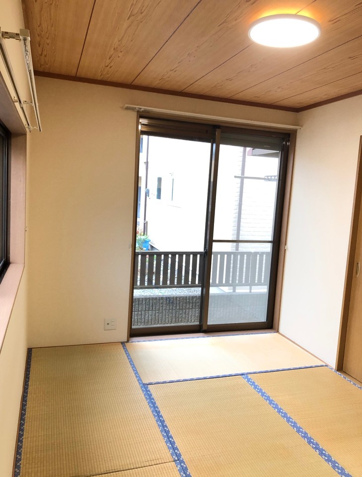 和室は東と南に窓があって風通しもいいよね