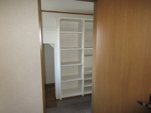 玄関先にたっぷり収納!靴好きさんに嬉しいね~