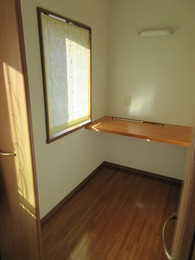 書斎もあるので勉強も読書もはかどります