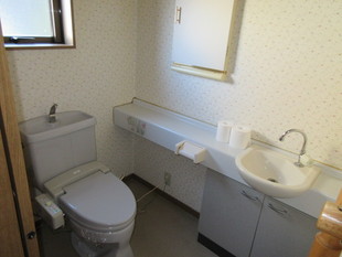 まるでホテルみたいな1階トイレ