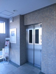 お部屋は6階