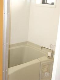 寒い日は暖かいお風呂にゆっくり入って。。