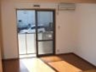 明るいお部屋で気分も上げ上げ♪