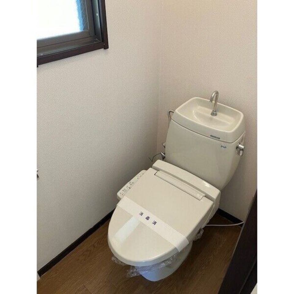 明るいトイレ